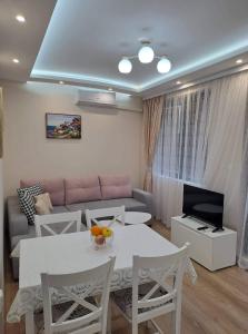 Gallery image of Апартамент Амира 3 in Balchik