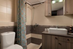 Koupelna v ubytování Lindos Olive Suites