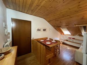Fotografia z galérie ubytovania 074 Bilocale Mansarda, Giustino v destinácii Giustino