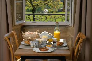 As opções de pequeno-almoço disponíveis para os hóspedes de Domaine du Vidal