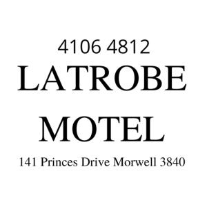 un signo que lee Lancride modificado en negro en LaTrobe Motel, en Morwell