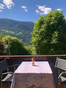 Nespecifikovaný výhled na hory nebo výhled na hory při pohledu z bed and breakfast