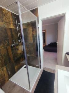 Koupelna v ubytování Ferienwohnung in Leckwitz bei Nünchritz Wacker, Elbradweg