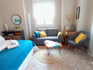 Część wypoczynkowa w obiekcie Cute Suite Apt., close to metro and highway