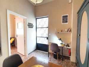 Część wypoczynkowa w obiekcie Cute Suite Apt., close to metro and highway