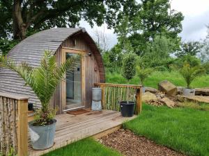 Vrt ispred objekta Pear Tree Inn Whitley