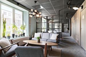 Ruang duduk di Forenom Aparthotel Stockholm Bromma