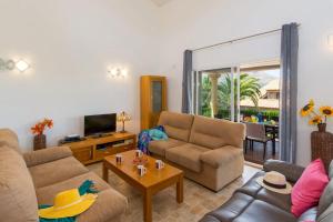Posezení v ubytování Villa Cabriel by Villa Plus