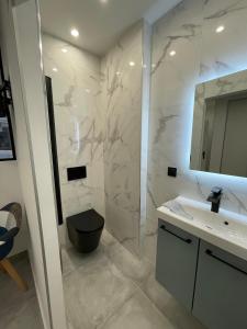 Kúpeľňa v ubytovaní Marseille : Appartement T2 avec terrasse