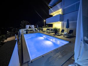 Bazén v ubytování Villa Mare nebo v jeho okolí