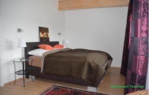 Ein Bett oder Betten in einem Zimmer der Unterkunft Ferienwohnung Herrmann Pottenhofen