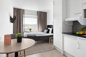 Zdjęcie z galerii obiektu Forenom Hotel Flemingsberg - 10min from Älvsjö w mieście Huddinge