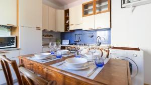 A kitchen or kitchenette at Italianway - Garibaldi 40