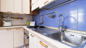 A kitchen or kitchenette at Italianway - Garibaldi 40