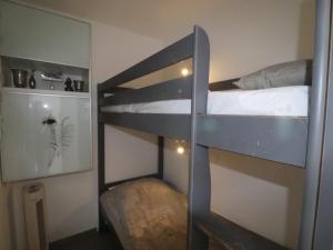 Kuchyňa alebo kuchynka v ubytovaní Appartement de 35m² avec Terrasse de 14m² en Front de Mer, Sète - FR-1-472A-254