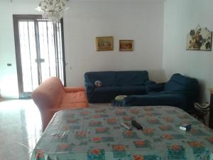 Posedenie v ubytovaní Villa singola a 1300 mt dal mare