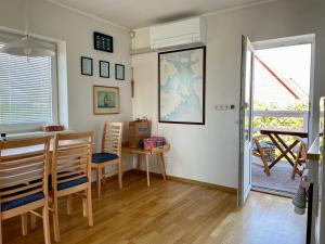 Fotografie z fotogalerie ubytování Entire holiday house v destinaci Kuivastu