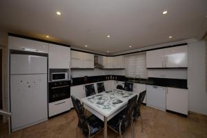 Η κουζίνα ή μικρή κουζίνα στο Hera Apart