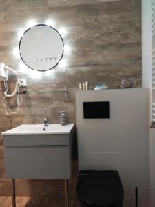 Koupelna v ubytování Przy Rynku + 27 fotografií