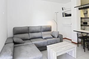 Küche/Küchenzeile in der Unterkunft AT250 Con piscina, parking, wifi, playa a 150m