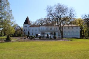 Ein Garten an der Unterkunft Christel Zwischenahn