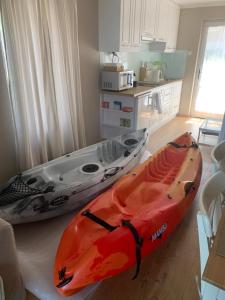 Ảnh trong thư viện ảnh của Part Apartman Siófok - B épület - privát vízparttal ở Siófok