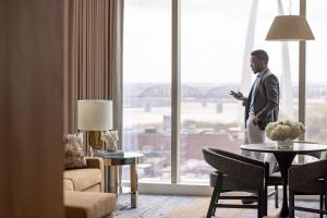 Фотография из галереи Four Seasons St. Louis в Сент-Луисе
