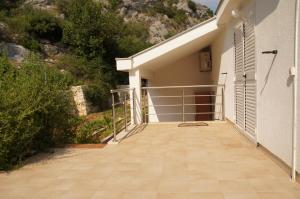 Balkón alebo terasa v ubytovaní Apartment in Orebic with sea view, terrace, air conditioning, WiFi 114-2