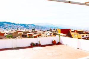 Üldine mäevaade või majutusasutusest Qolmay Hostel Cusco pildistatud vaade