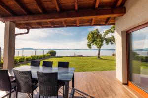 バラトンボグラールにあるBalaton View Apartmentのギャラリーの写真