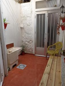 Posedenie v ubytovaní CASA GONDAR