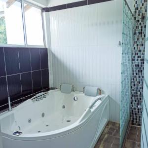 Koupelna v ubytování Eco hotel el bosque