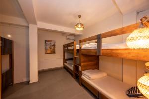 Postel nebo postele na pokoji v ubytování Taksim Square Hostel