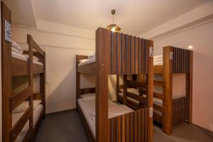 Postel nebo postele na pokoji v ubytování Taksim Square Hostel