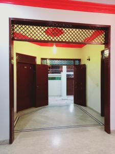 Gallery image of Cosy Inn Guest House Karachi in Karachi