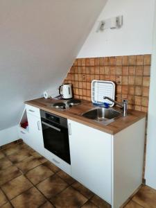 Kuchyň nebo kuchyňský kout v ubytování Ferienwohnung Hengnau in Wasserburg am Bodensee