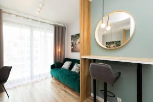 Posedenie v ubytovaní Easy & Comfortable, with balcony, very close to the center