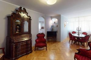 Fotografie z fotogalerie ubytování Writer's Apartment in an Unique Split District ve Splitu