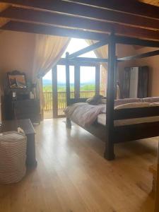 Postel nebo postele na pokoji v ubytování Hilltop