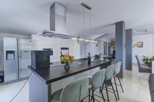 Kuchnia lub aneks kuchenny w obiekcie Apartment Ćosić Green
