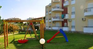 Parc infantil de Adonis
