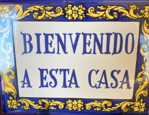 una señal que dice bernardo a esella casa en Las Terrazas Los Chivos, en Vieques