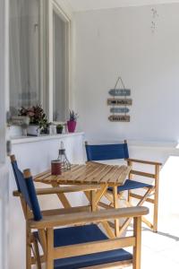 Posedenie v ubytovaní Sunny City Apartment