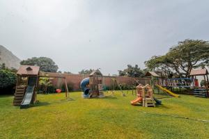 VPX Hoteles Cieneguilla的儿童游玩区