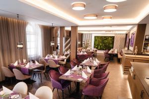 Restaurace v ubytování Hotel Merkur - Superior