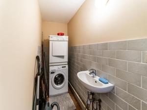 维尔雅尔姆Cozy Home with Garden, Ennal的相册照片