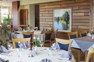 Restoran või mõni muu söögikoht majutusasutuses Hotel Reiff