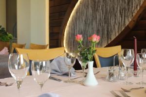 Restoran või mõni muu söögikoht majutusasutuses Hotel Reiff
