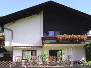 Zdjęcie z galerii obiektu Appartement Ria w mieście Bad Kleinkirchheim