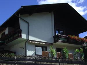 Zdjęcie z galerii obiektu Appartement Ria w mieście Bad Kleinkirchheim